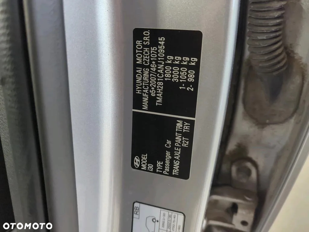 Hyundai i30 1.5 DPI Classic + - 18
