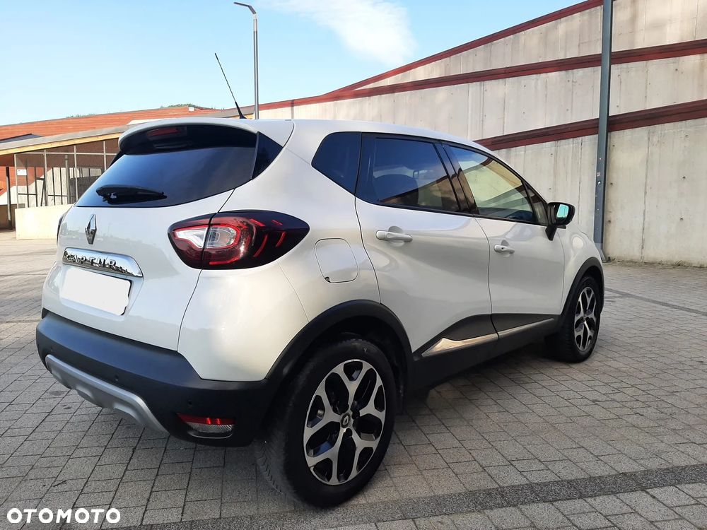 Renault Captur ENERGY TCe 120 Experience - 10