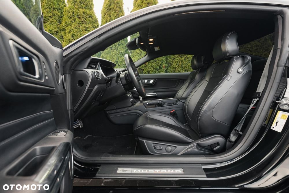 Ford Mustang 5.0 V8 GT - 13