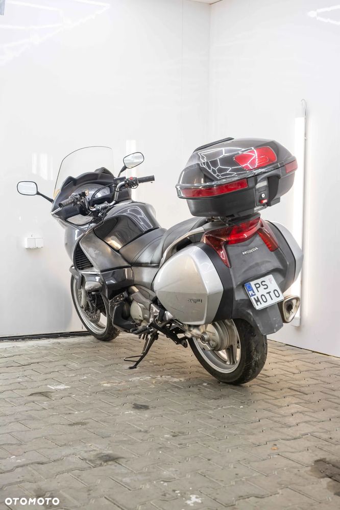 Honda NT - 10