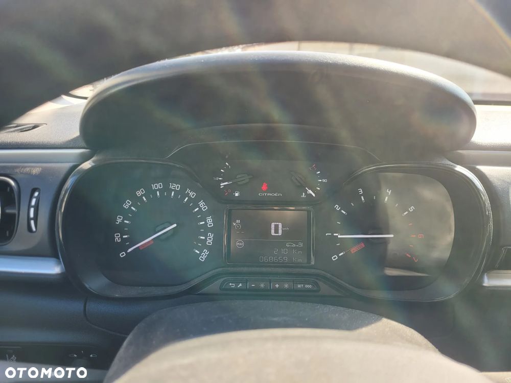 Citroën C3 1.2 PureTech Exclusive - 29