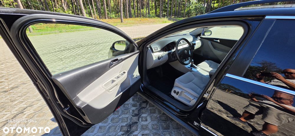 Volkswagen Passat 2.0 TDI Comfortline DSG - 5