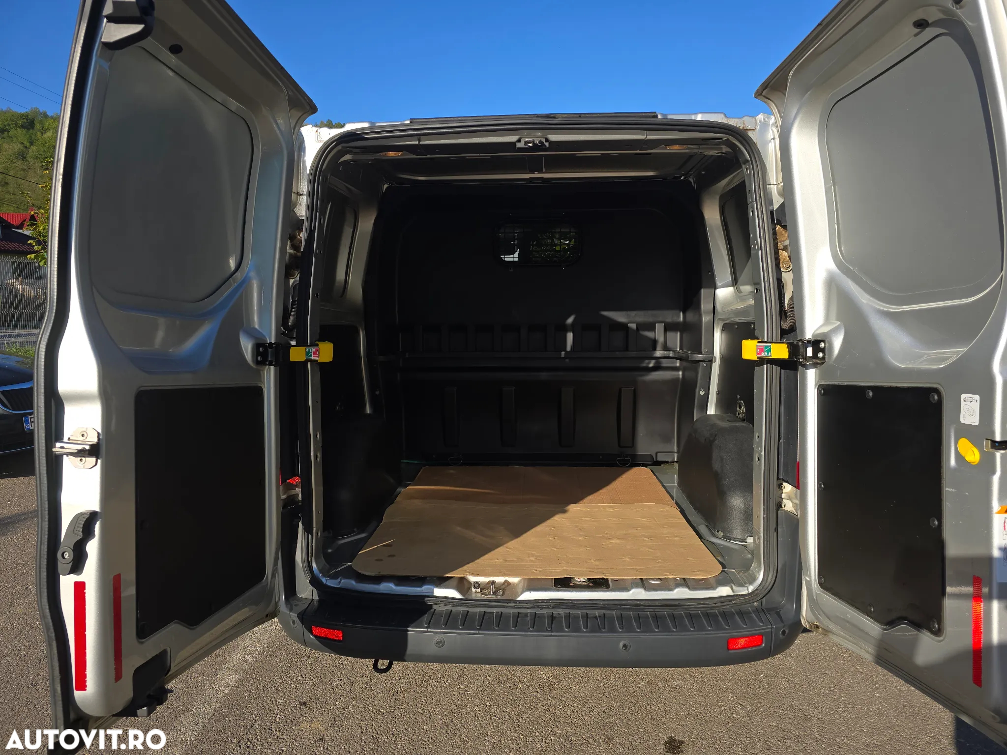 Ford Transit - 6