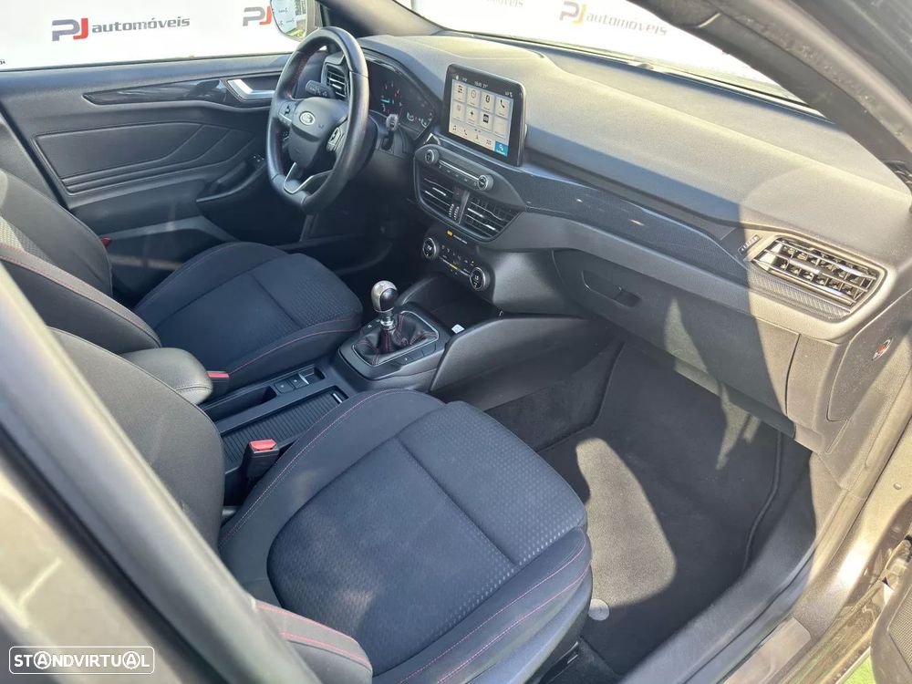 Ford Focus 1.5 TDCi EcoBlue ST-Line - 10