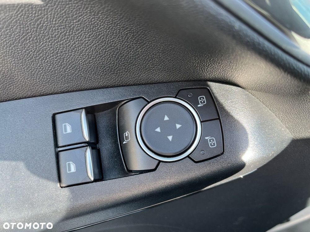 Ford Fiesta - 11