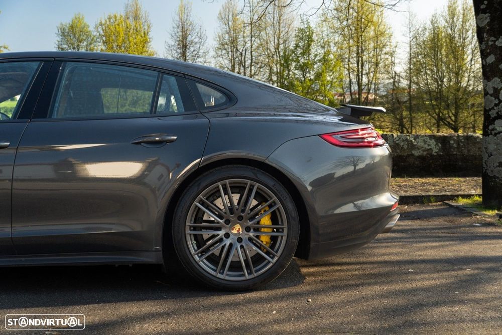 Porsche Panamera 4 S - 58
