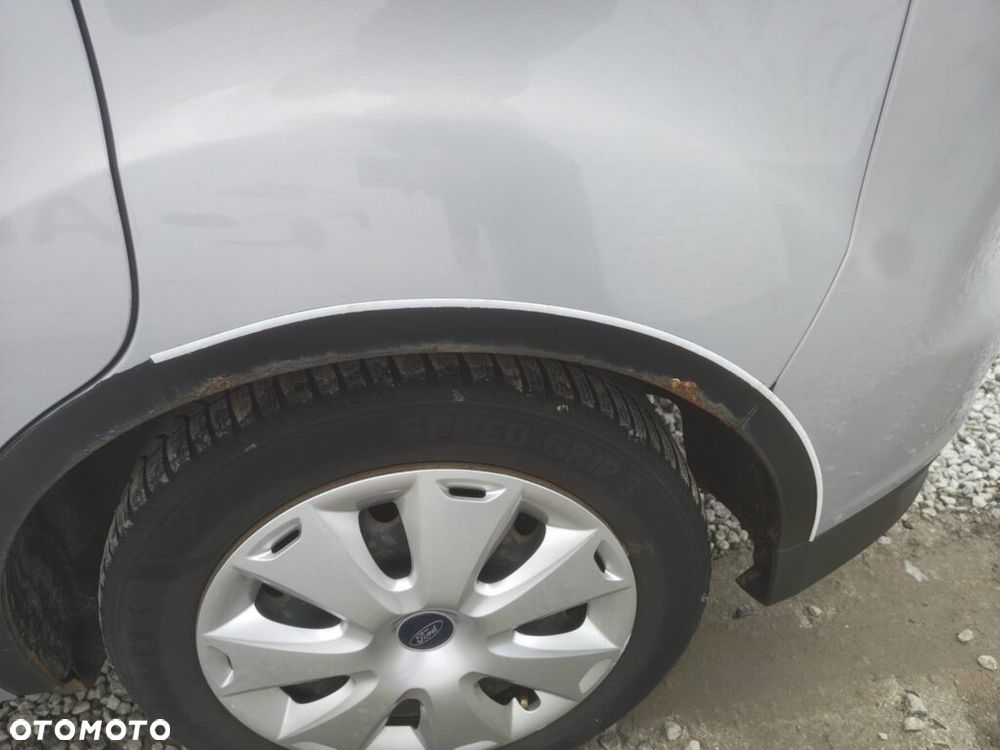 Ford C-MAX 1.6 EcoBoost Titanium - 13