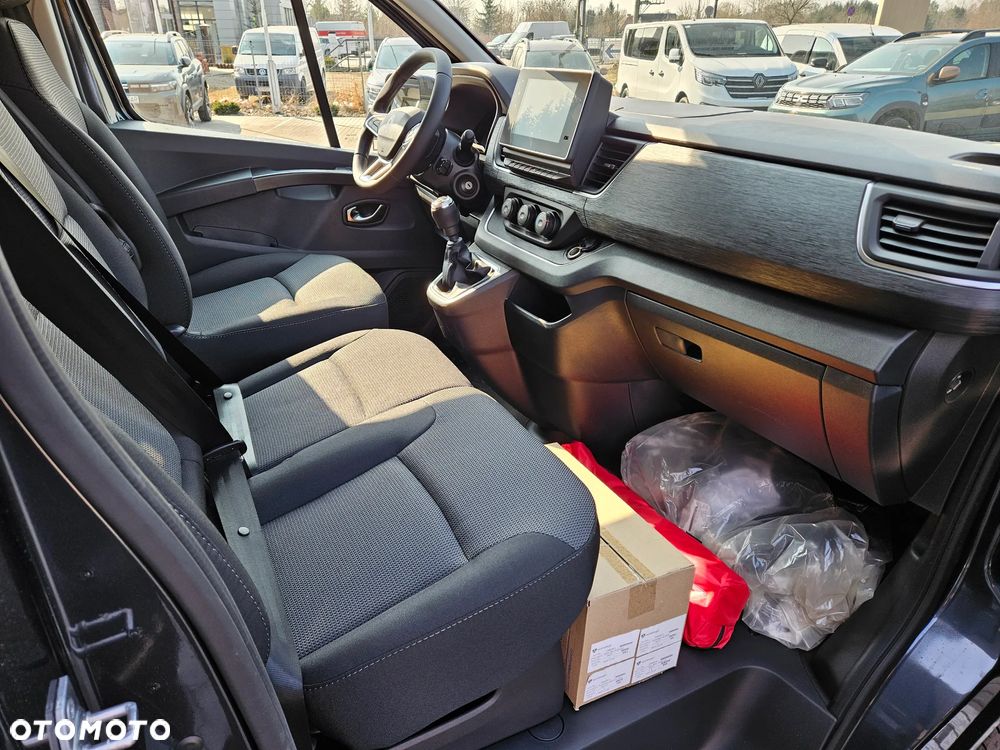 Renault Trafic 2.0 dCi - 8