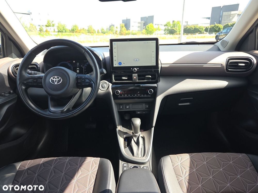 Toyota Yaris Cross Hybrid 1.5 Executive AWD - 24