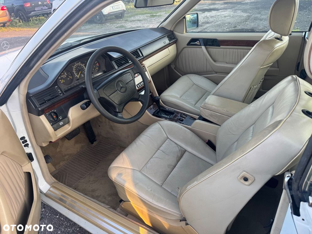 Mercedes-Benz Klasa E 320 - 12