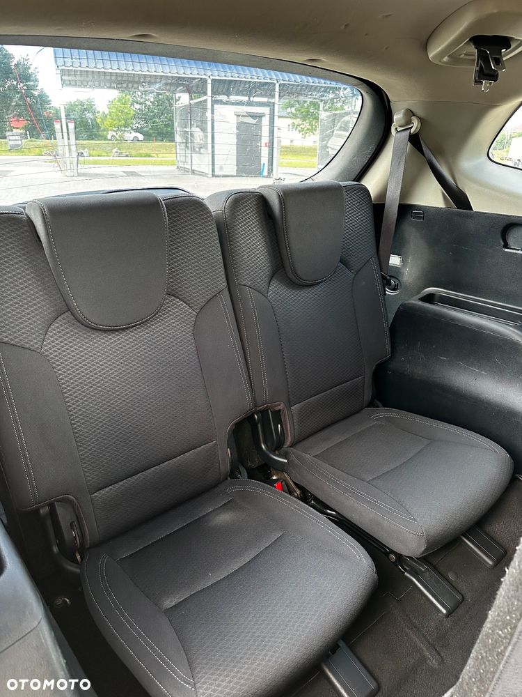 Kia Carens 1.7 CRDi 115 Dream-Team Edition - 36