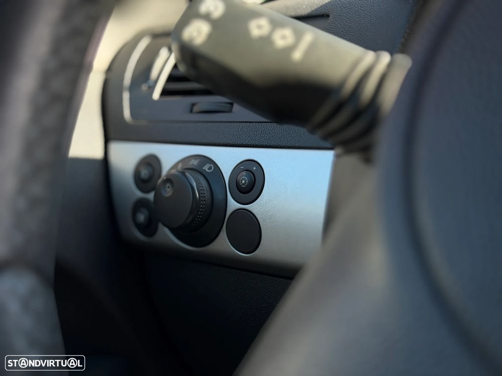 Opel Astra GTC 1.7 CDTI - 14