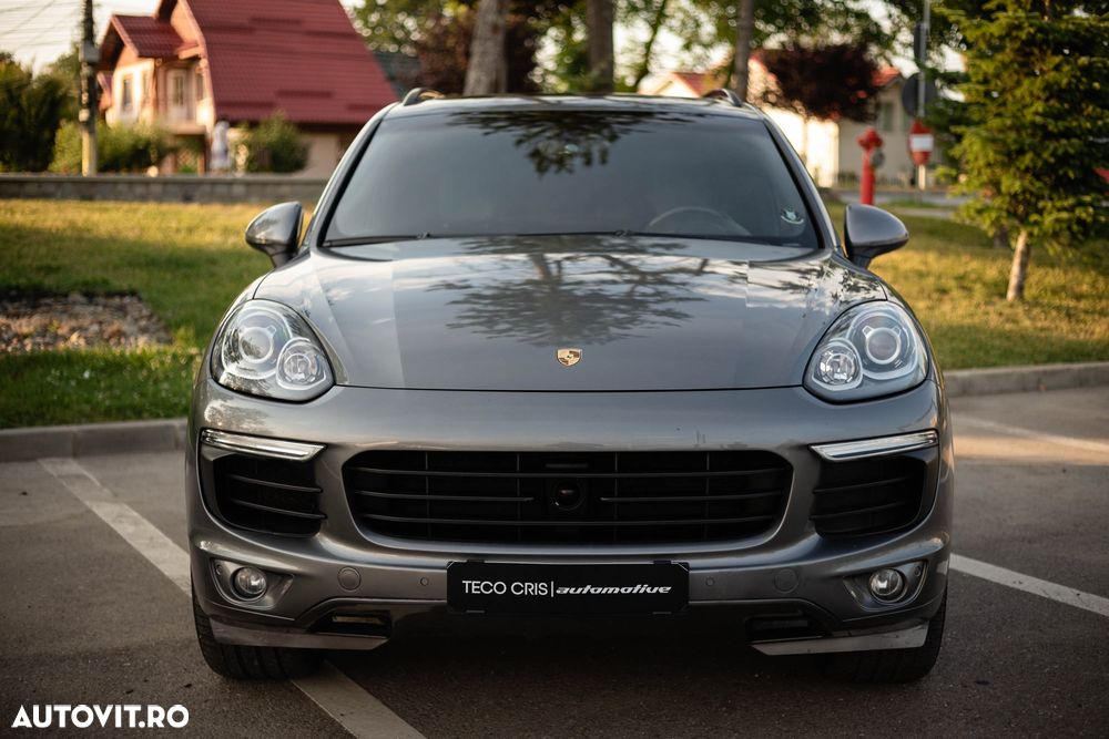 Porsche Cayenne - 5