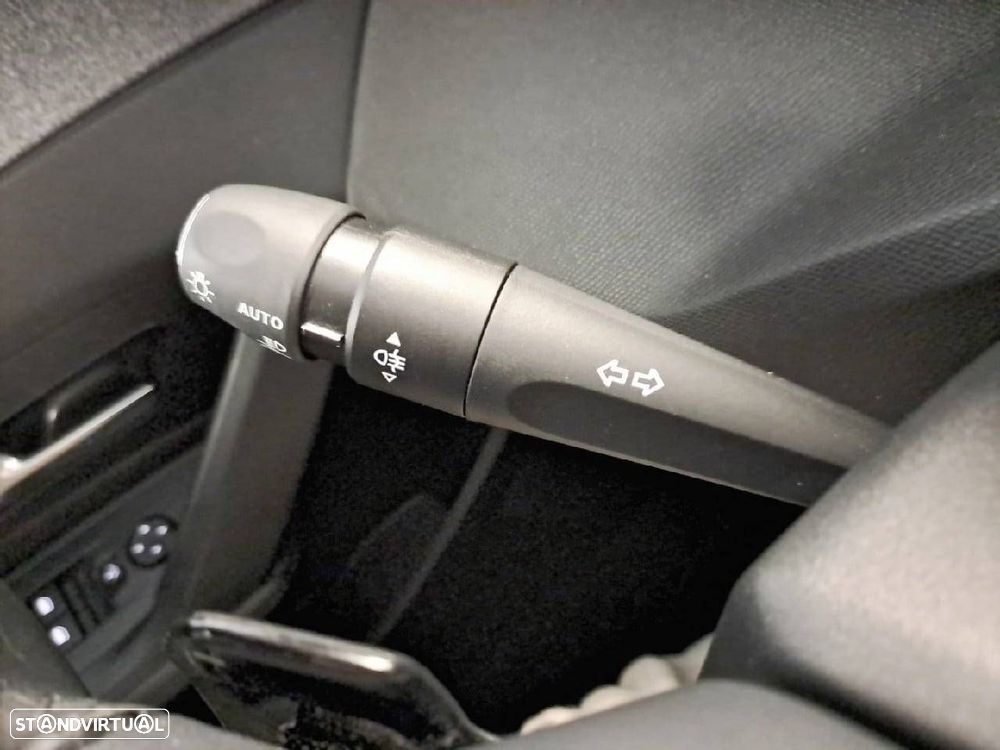 Peugeot 308 1.2 Hybrid Allure e-DCS6 - 14