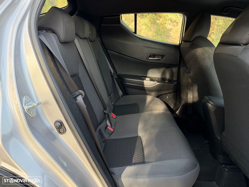 Toyota C-HR 1.8 HSD Comfort+P.Style - 57