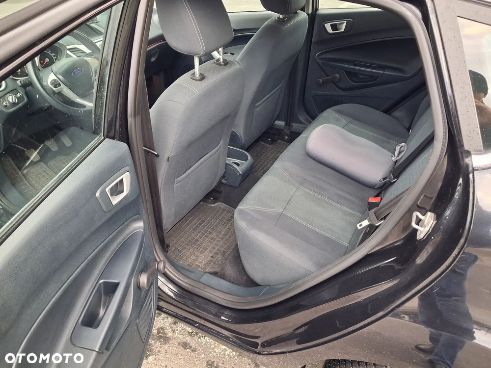 Ford Fiesta 1.25 Titanium - 12