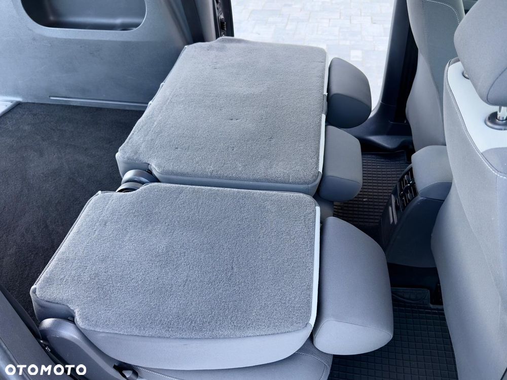 Volkswagen Caddy Comfortline - 28
