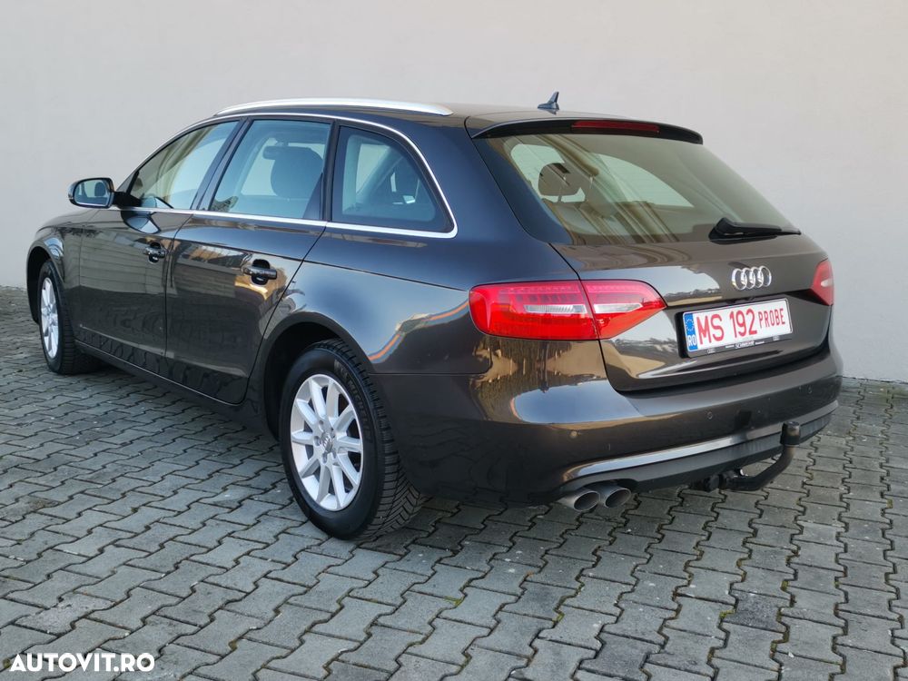 Audi A4 2.0 TDI DPF multitronic S line Sportpaket - 3