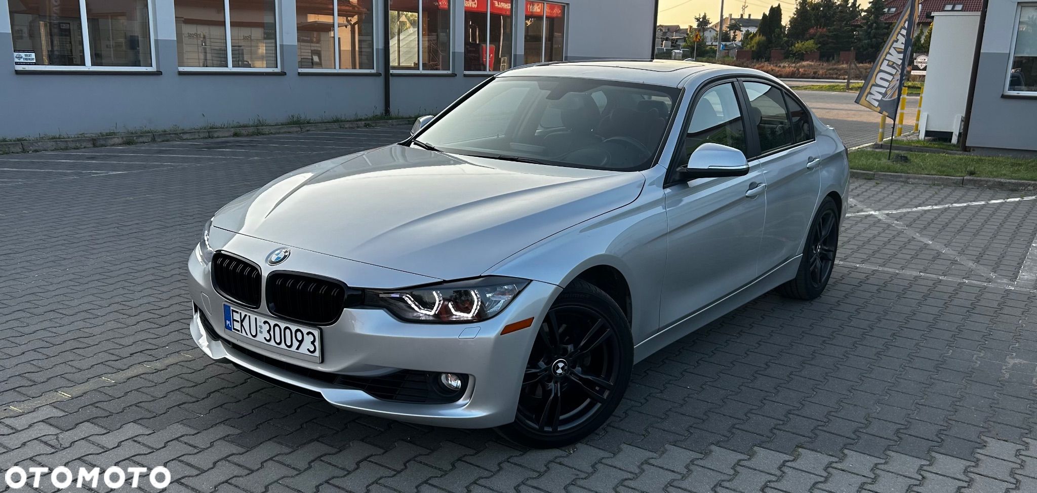 BMW Seria 3 328i xDrive - 1