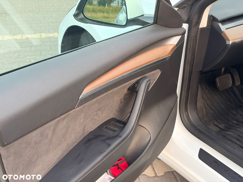 Tesla Model 3 Long Range AWD Premium - 14