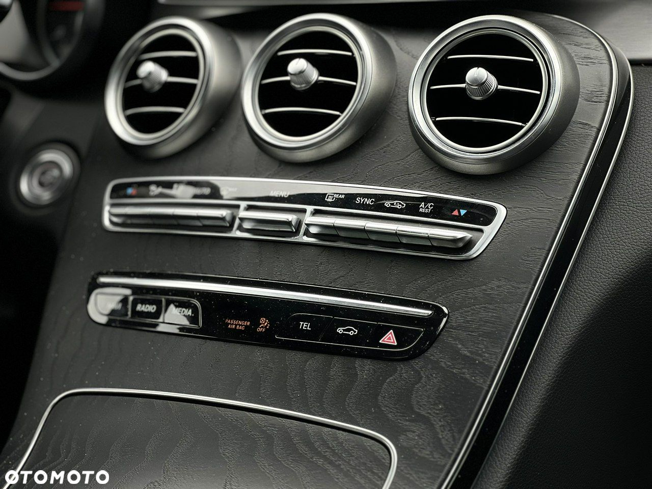 Mercedes-Benz Klasa C 220 d 9G-TRONIC - 18