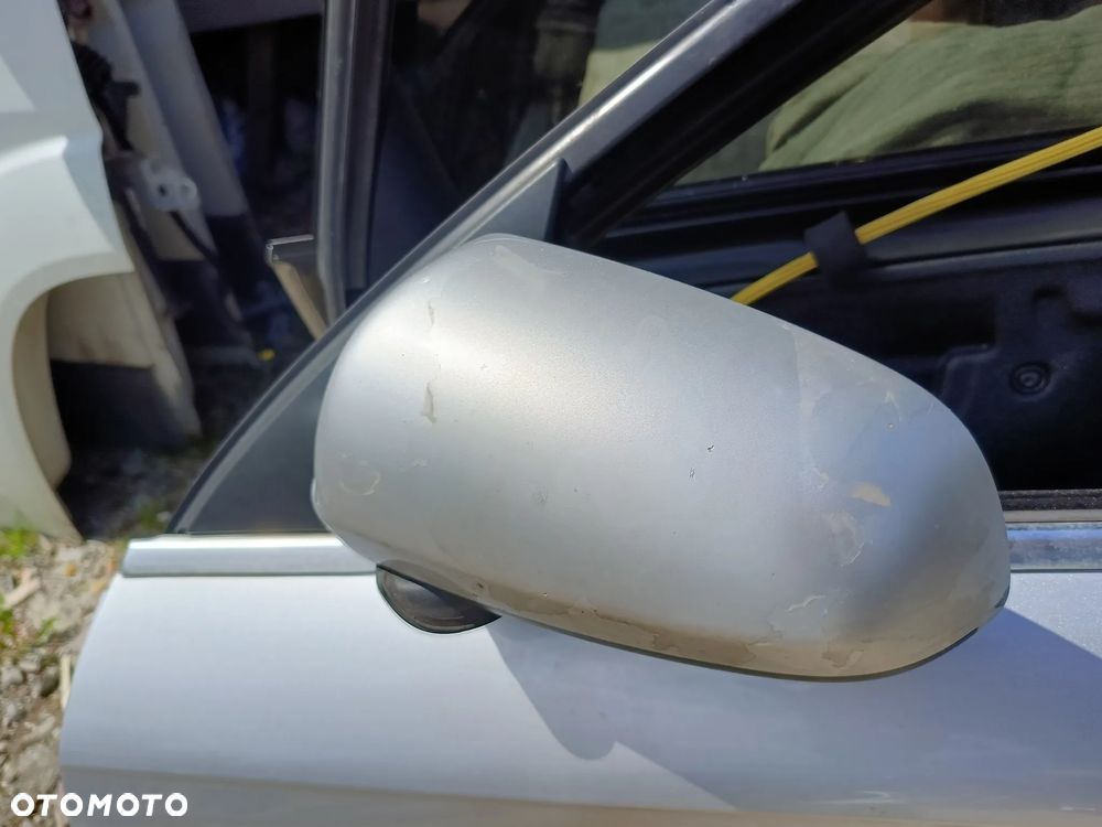AUDI A6 C6 LY7W LUSTERKO LEWE KIEROWCY SREBRNE 5-PIN EUROPA - 1
