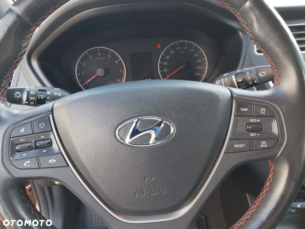 Hyundai i20 - 10