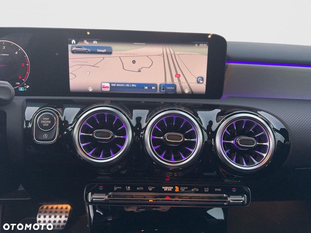 Mercedes-Benz Klasa A 200 d AMG Line 8G-DCT - 16