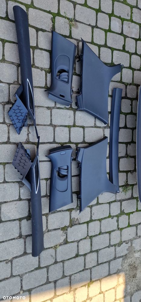 PODSUFITKA+Osłony Słupki VW Golf VII GTI GTD R-Line 5D - 2