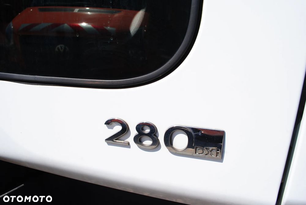 Renault Premium 280 Kontener Winda DHOLLANDIA Długość Kontenera 830 CM Szerokość: 250 CM Wysokość: 210 CM Rok: 2007 - 17