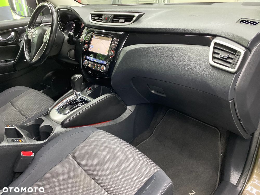 Nissan Qashqai 1.2 DIG-T Xtronic TEKNA+ - 12
