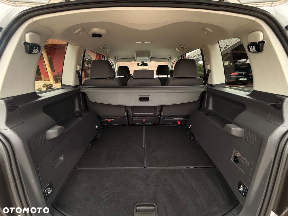 Volkswagen Touran 2.0 TDI United - 14