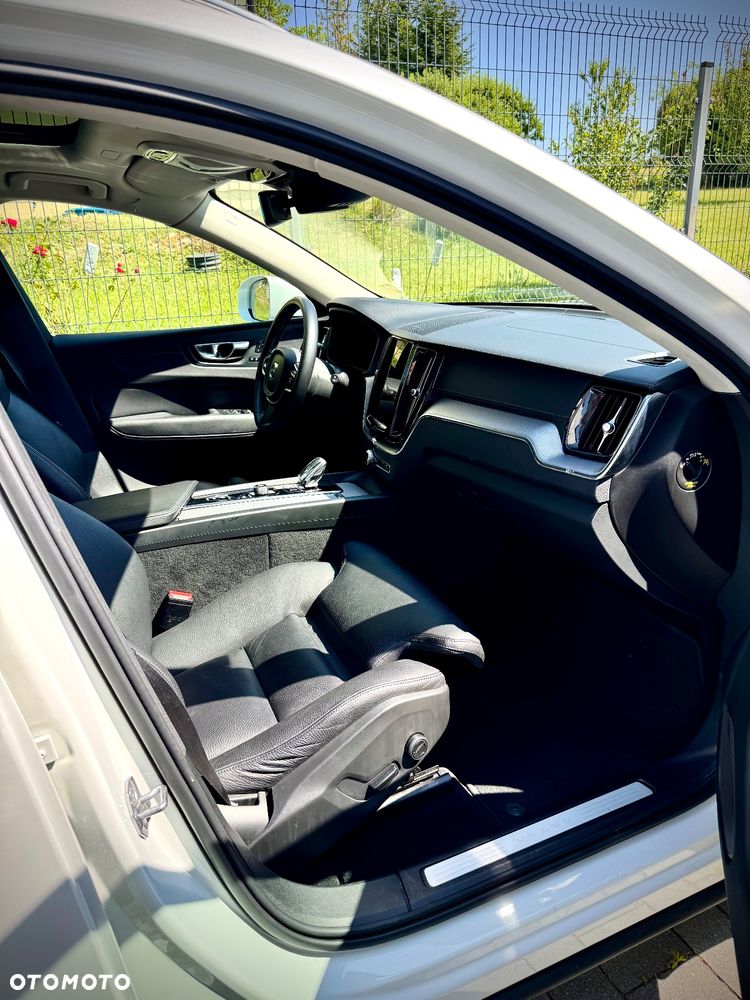 Volvo XC 60 B5 B AWD Inscription - 10