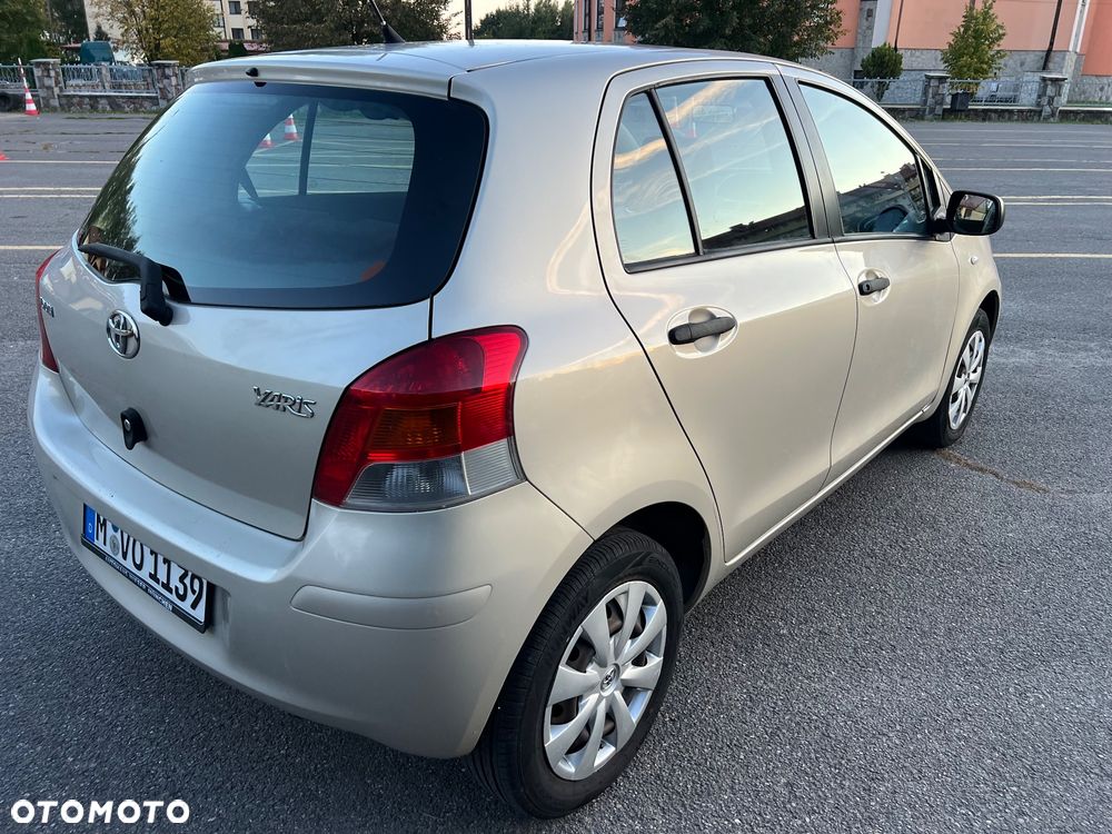 Toyota Yaris 1.0 VVT-i Sol - 21