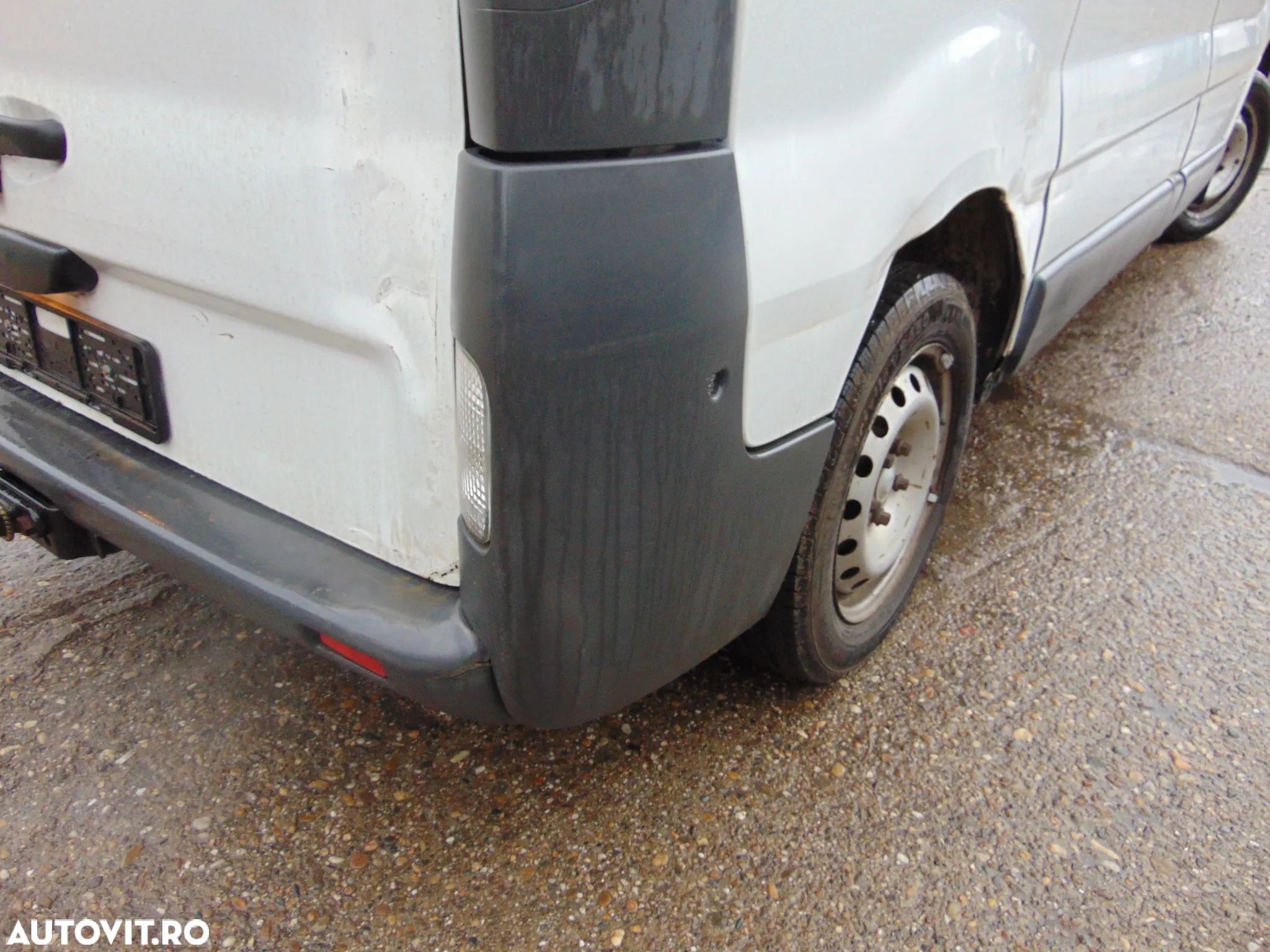Flaps spate bara Opel Vivaro 2001-2010 flapsuri bara spate stanga dreapta cu lampa - 1