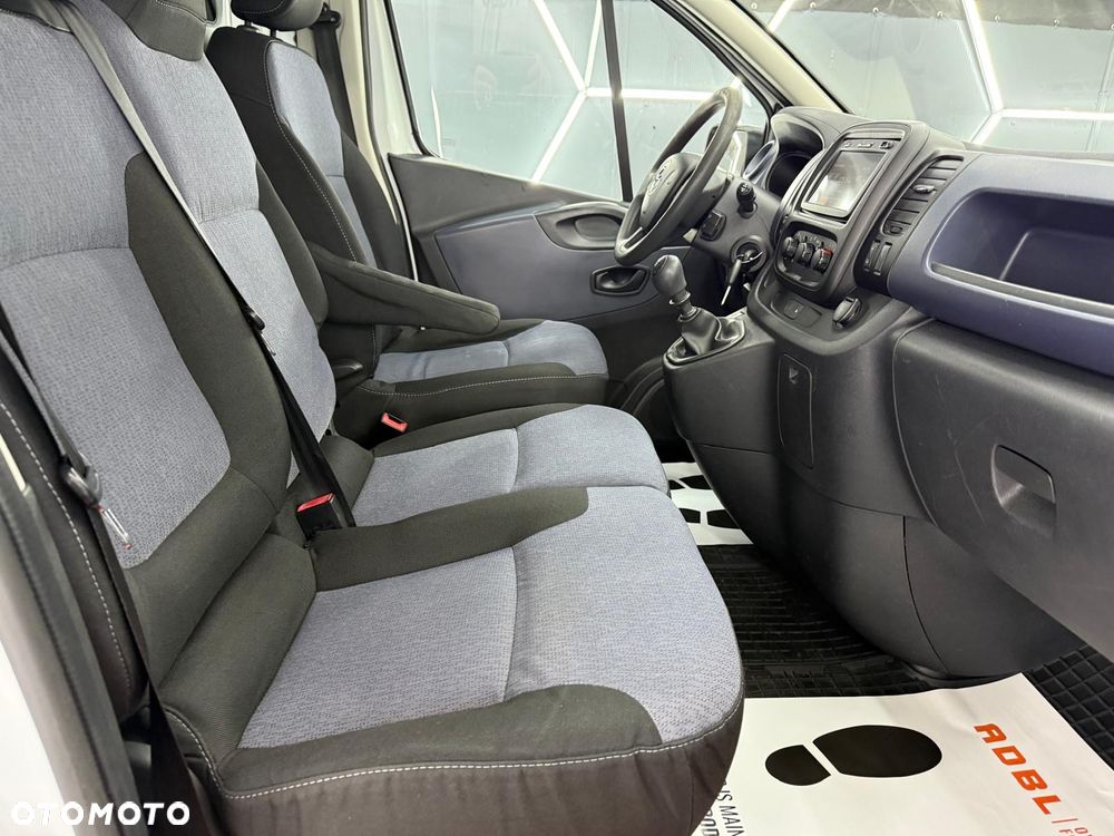 Opel VIVARO - 23