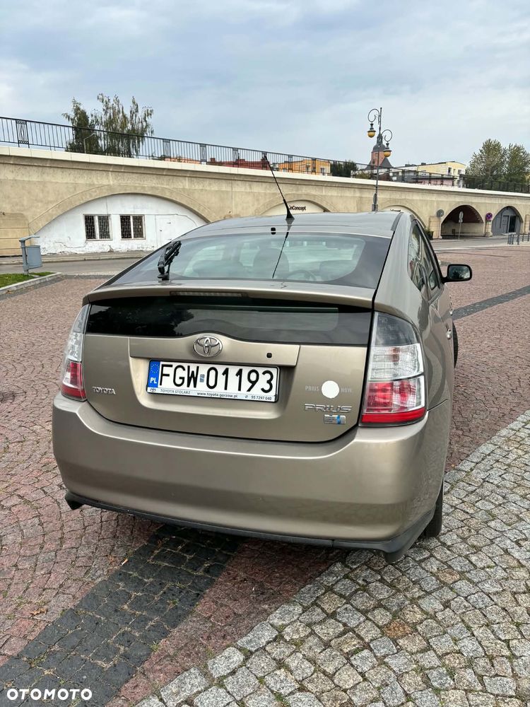 Toyota Prius - 2