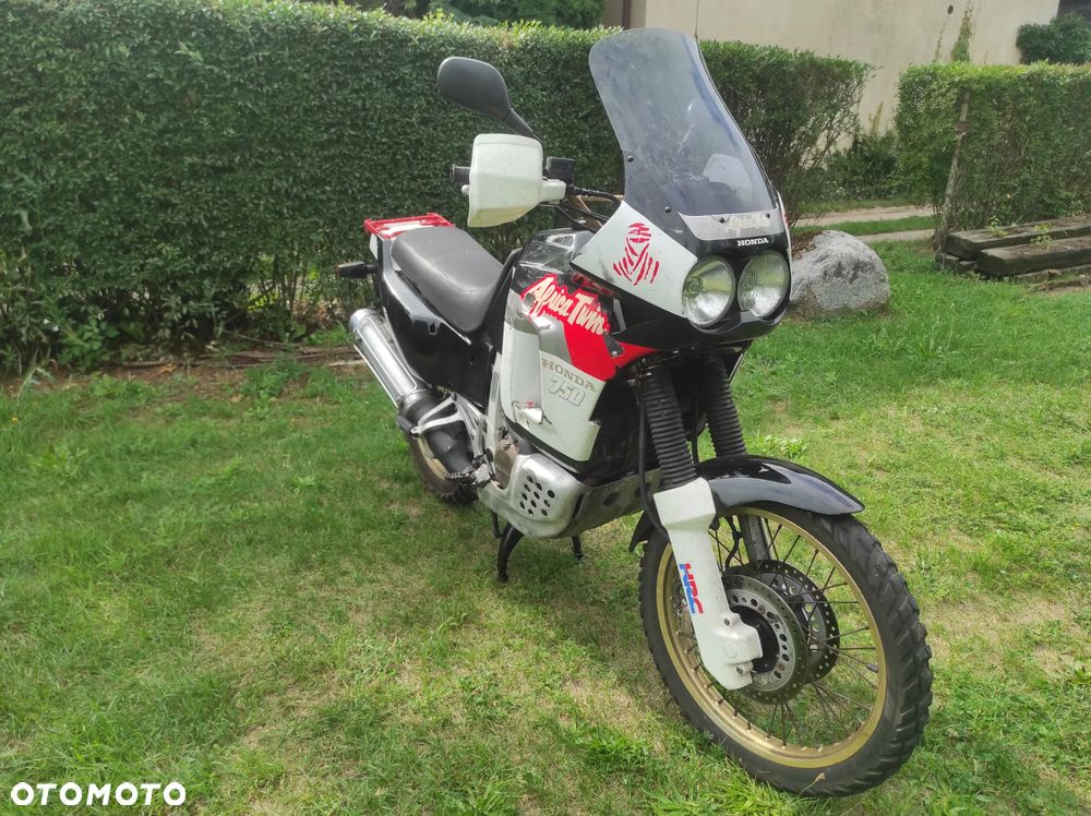 Honda XRV - 2