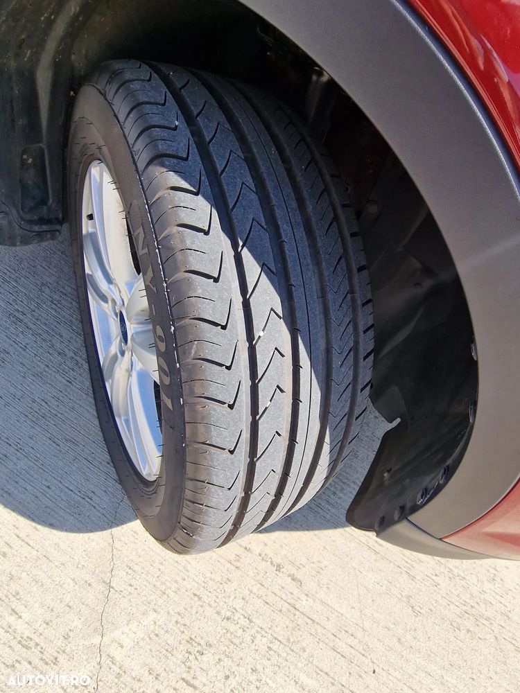 Ford Kuga - 13