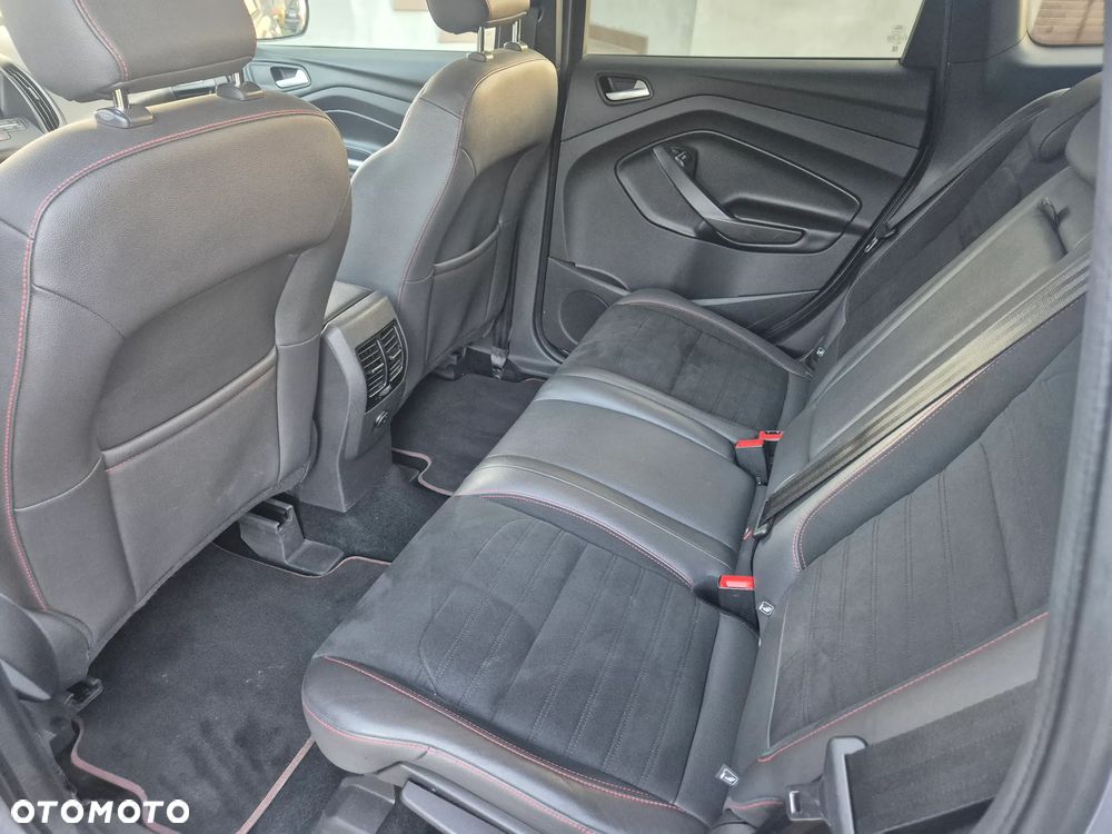 Ford Kuga 2.0 TDCi 4x4 ST-Line - 17