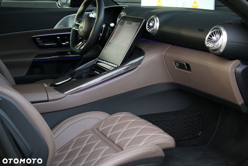 Mercedes-Benz AMG GT - 22