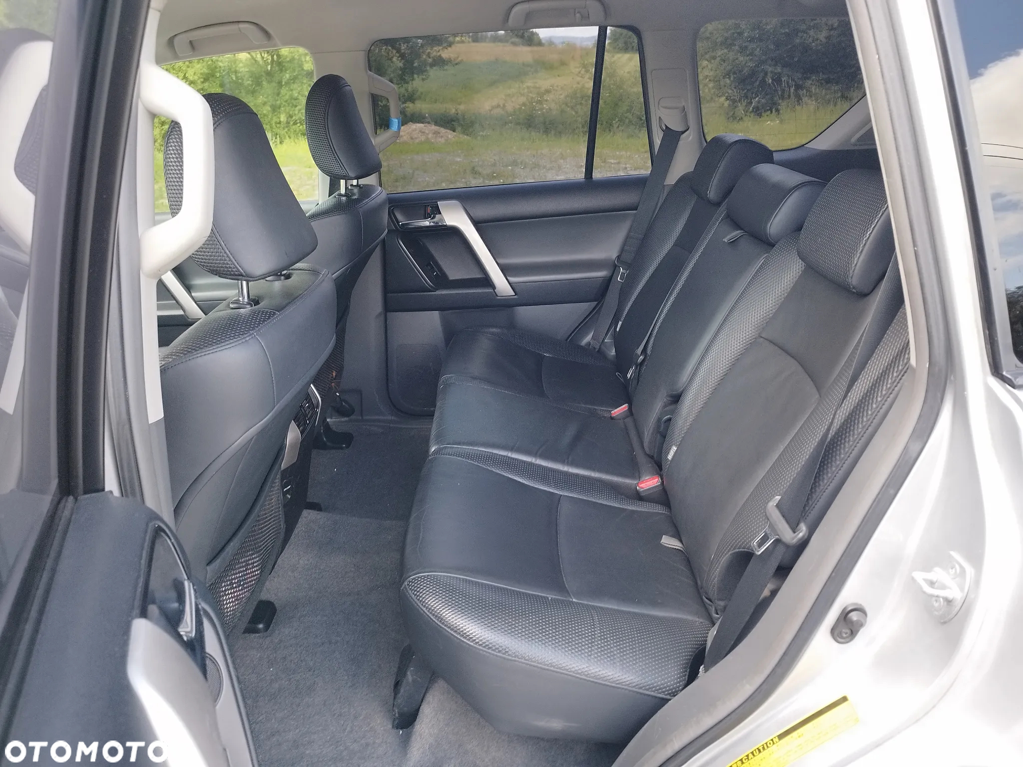 Toyota Land Cruiser - 15