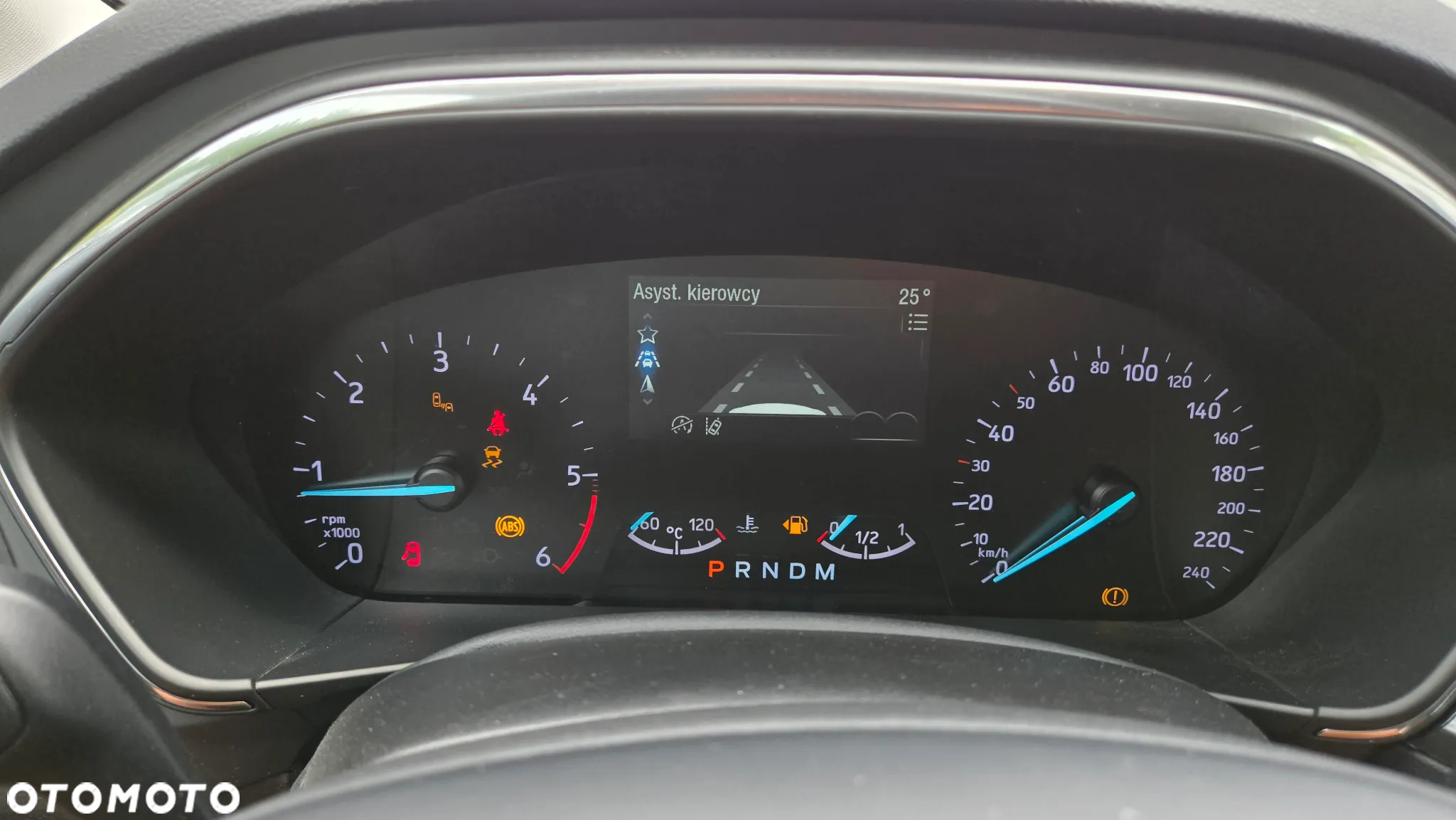 Ford Focus 1.5 EcoBlue Start-Stopp-System TITANIUM X - 12