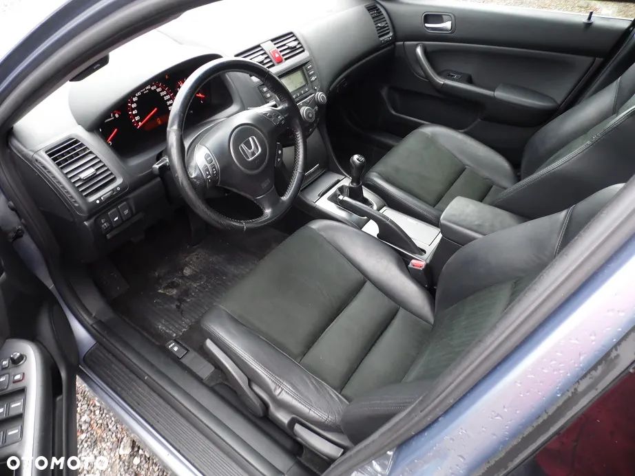 Honda Accord Tourer 2.0 i Executive - 20