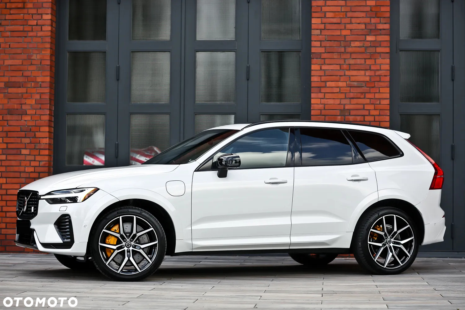 Volvo XC 60 T8 Plug-In Hybrid AWD Polestar Engineered - 8