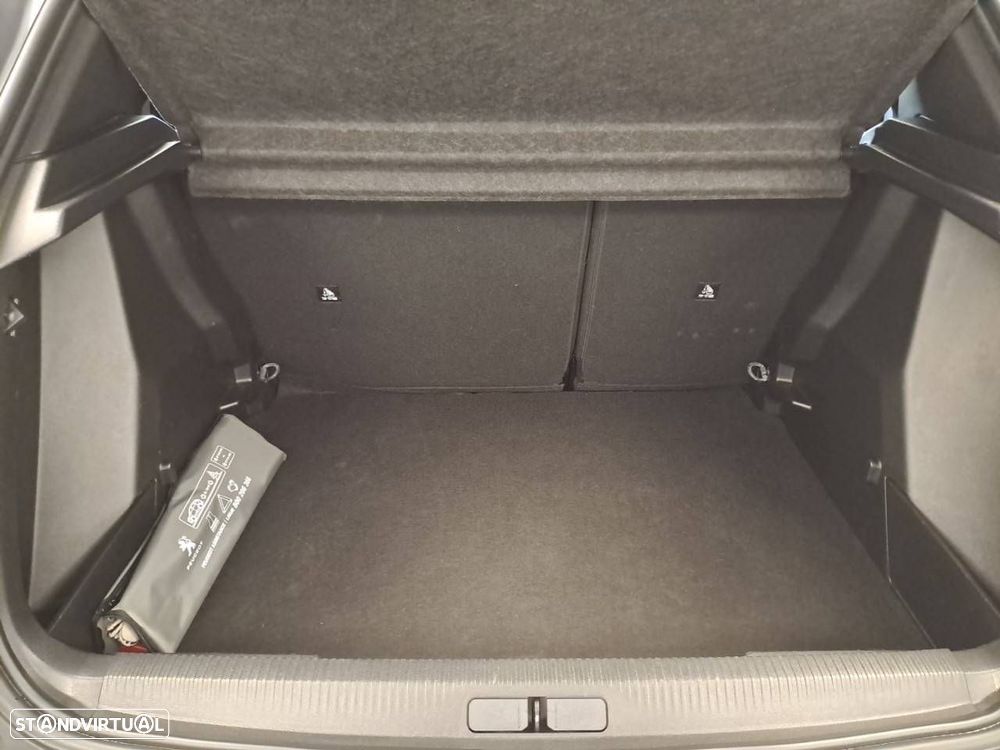 Peugeot 2008 1.2 PureTech Active Pack - 6