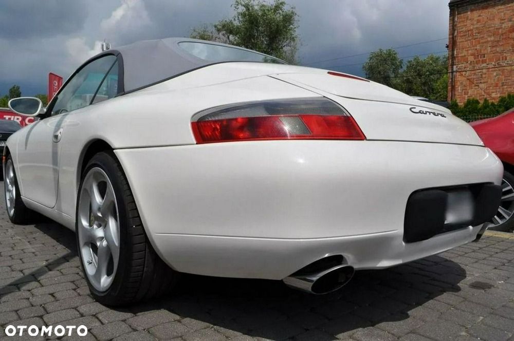Porsche 911 Carrera - 14