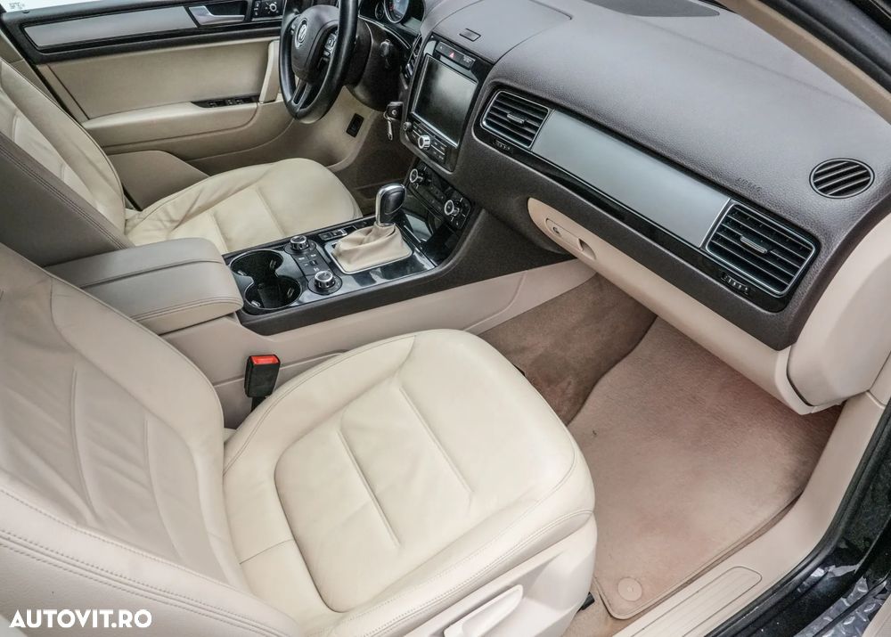 Volkswagen Touareg 3.0 V6 TDI DPF Automatik Mountain - 12