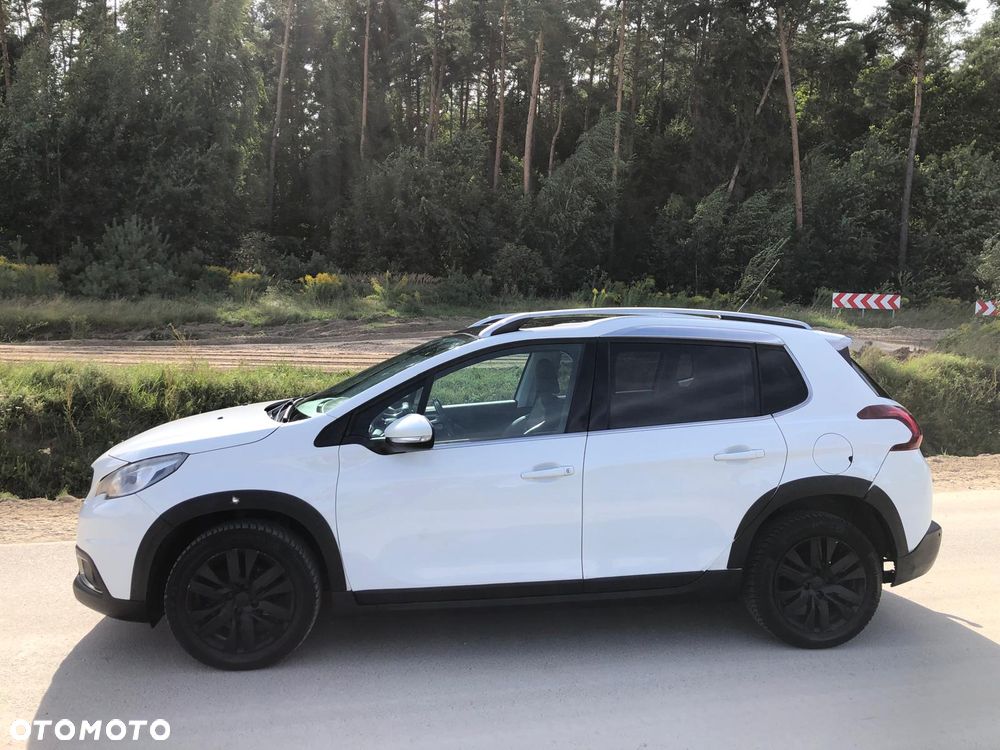 Peugeot 2008 1.6 BlueHDi Allure S&S - 5
