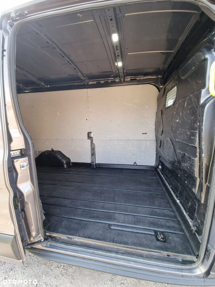 Ford Transit - 15